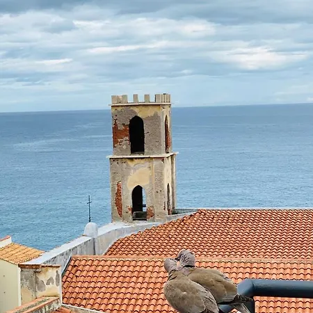 Dolce Estate تْشيفالو